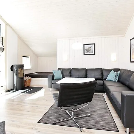 Hearth And Sauna Retreat In بيت للعطل Großenbrode