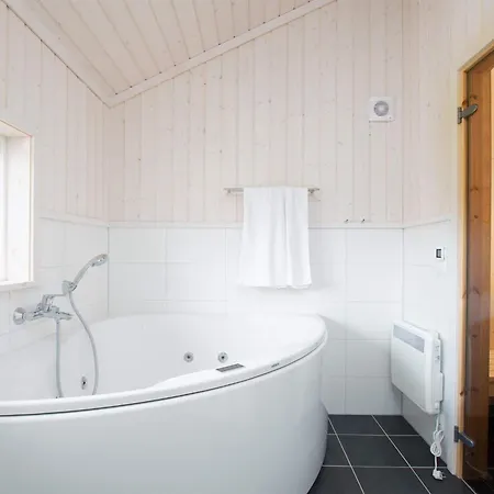 Hearth And Sauna Retreat In